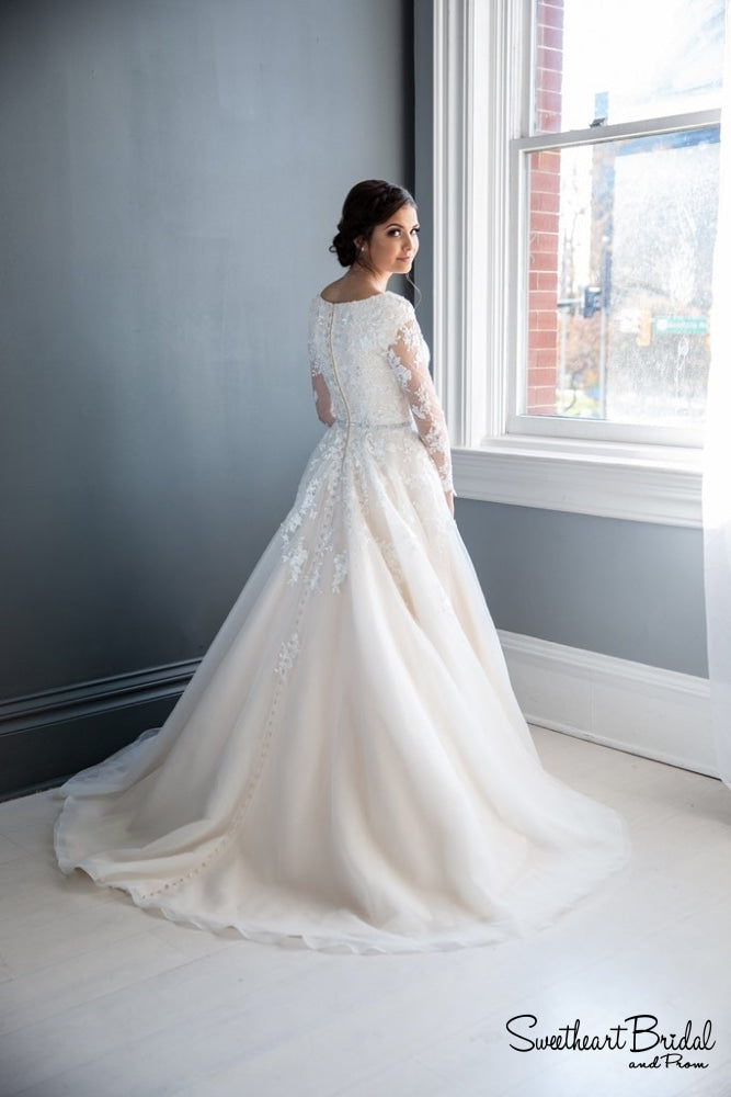 7212- Oaklee Bridal