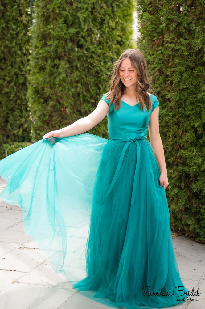 Pr711-Emerald-Availble In Sizes 8 10 Formal Wear